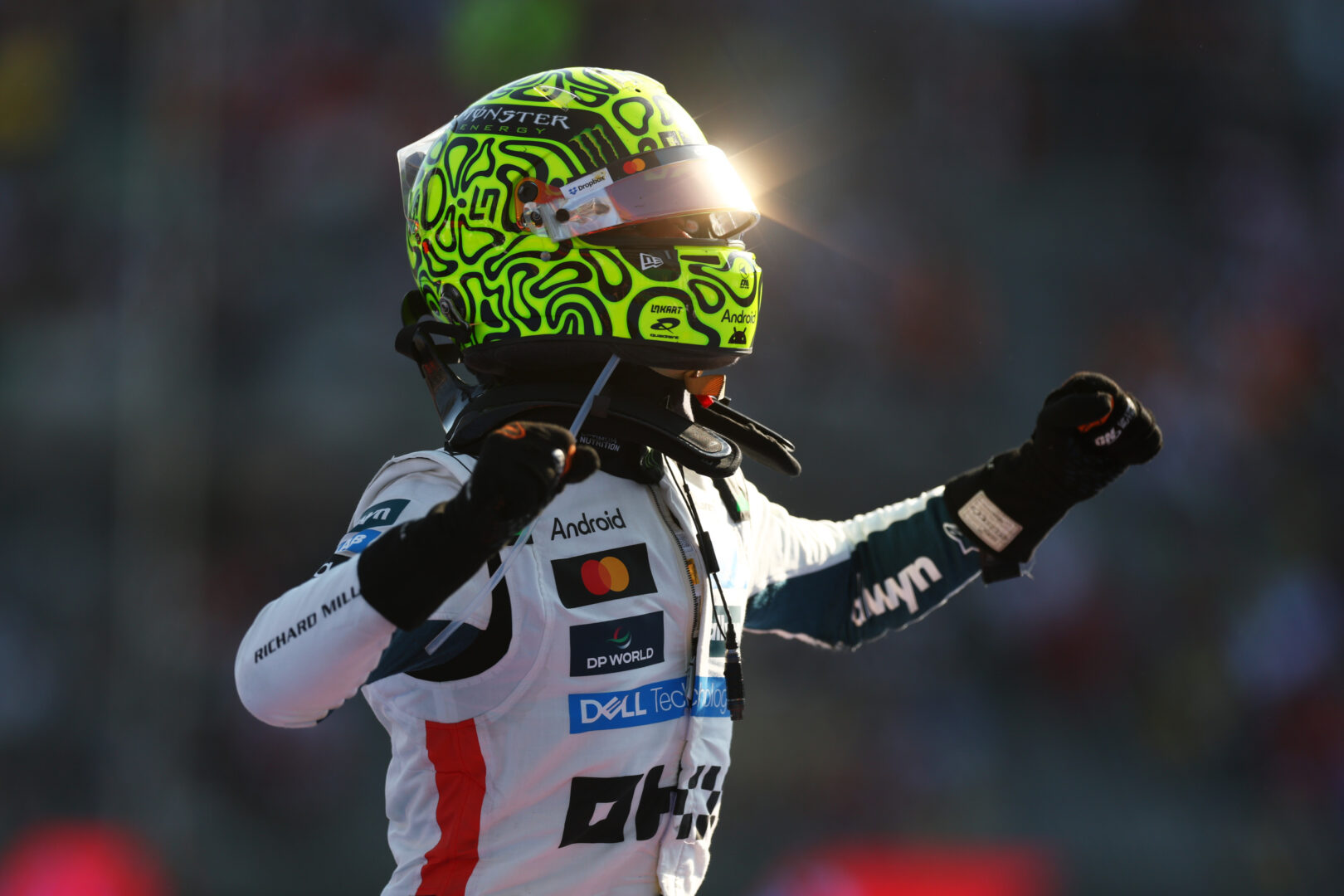 A New Chapter in Mexico — Norris Seizes the Lead, Verstappen Stumbles